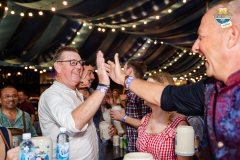 hne-7906_53248198158_o